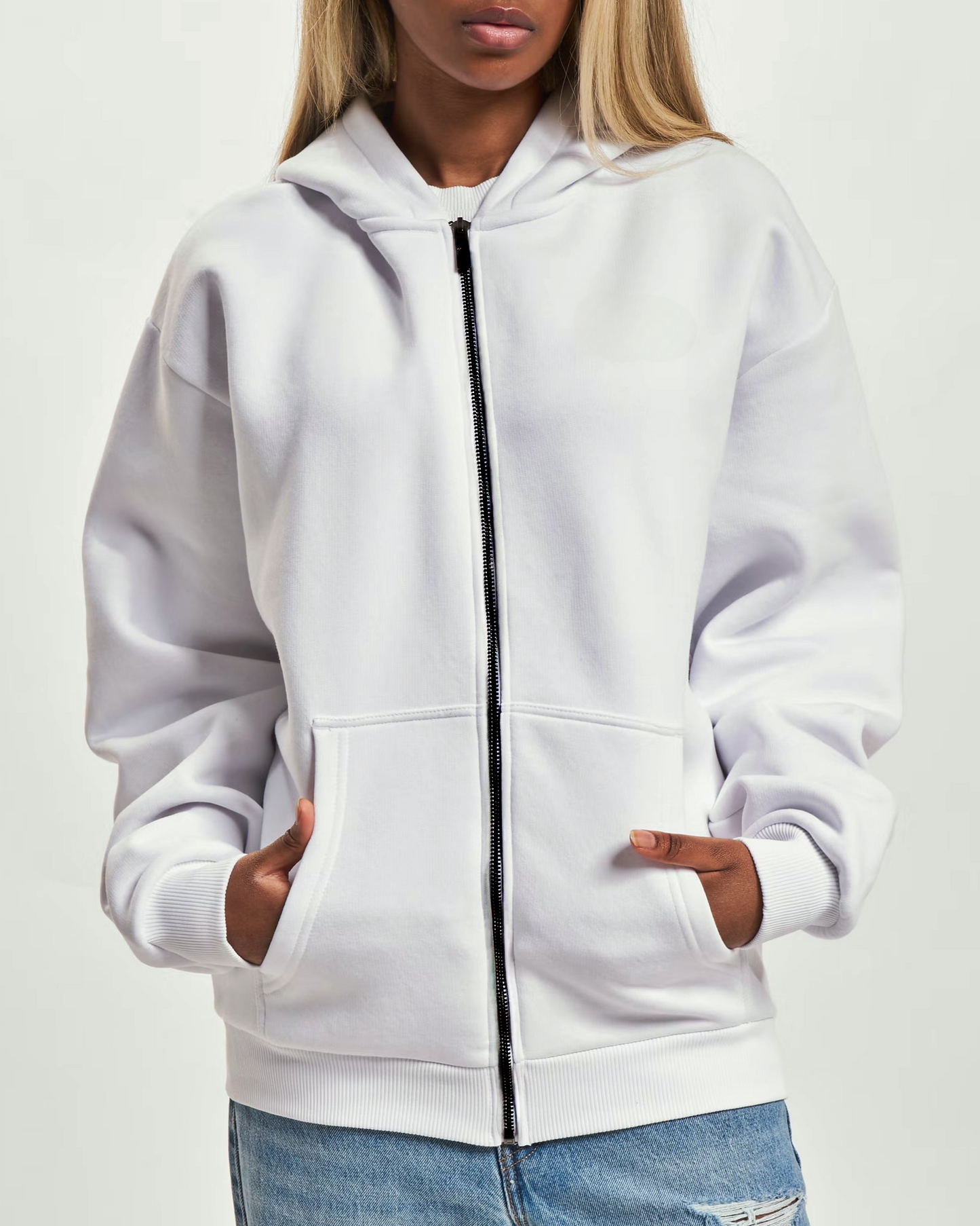 Basic Zipped Hoodie