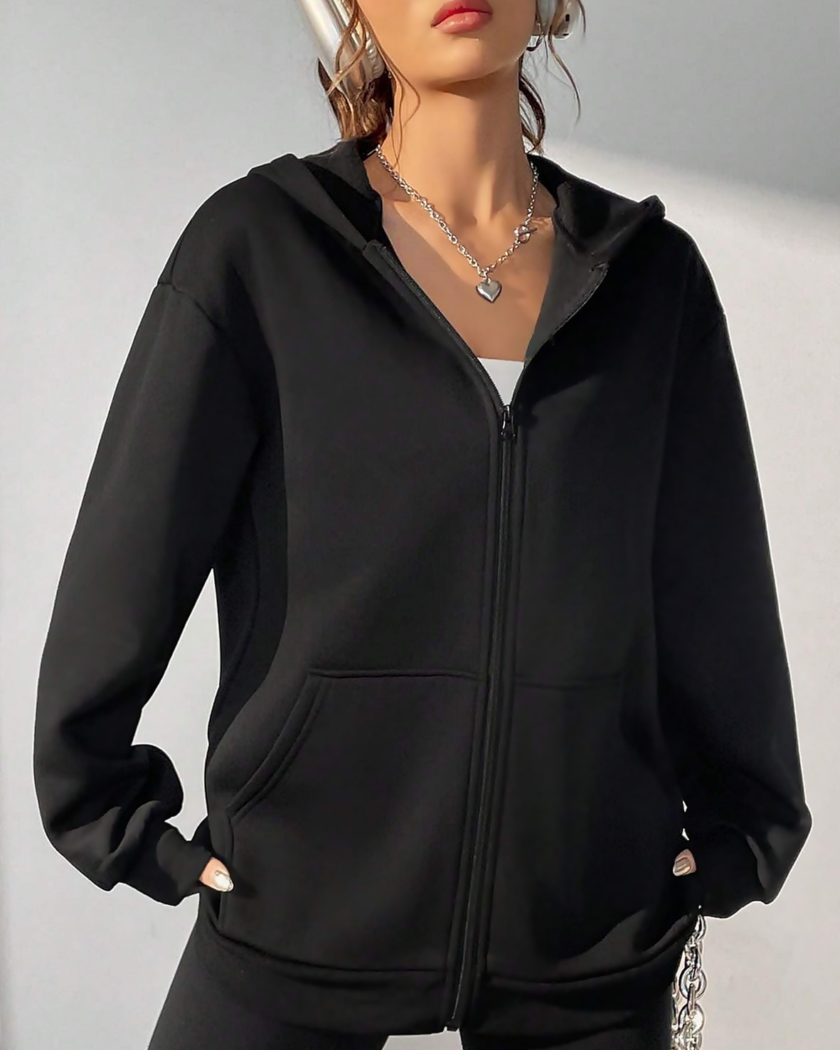 Basic Zipped Hoodie