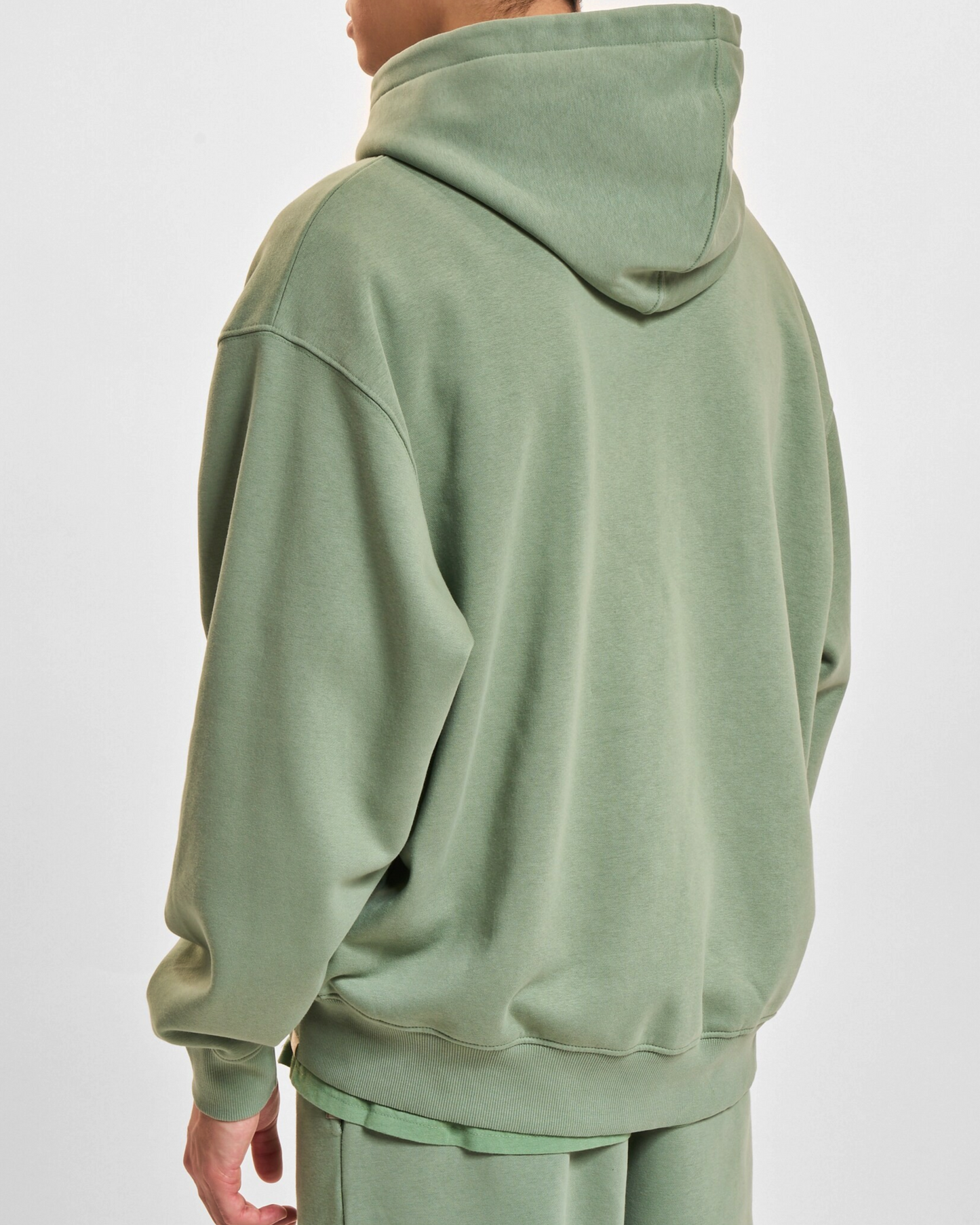 Basic Zipped Hoodie